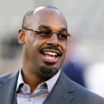 Rest In Peace: Donovan McNabb Has Sadly Passed Away Today After Suffering from Illness